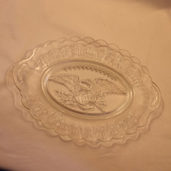 Vintage Avon Bicentennial 1776-1976 Glass Eagle Di - Picture 4 of 7